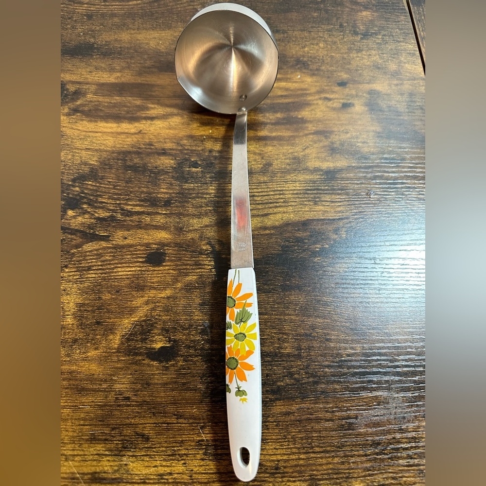 EKCO Ladle Country Garden Flower Daisy Spoon Mid Century Modern Vintage
